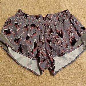 SOLD Lululemon Hotty Hot shorts 6